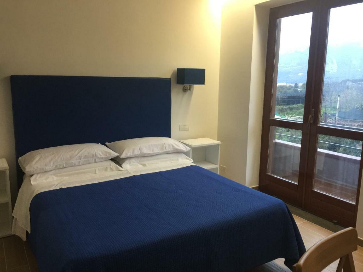 Bed and Breakfast Bed And Lemons Piano di Sorrento Exterior foto