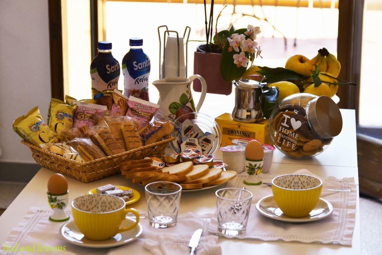 Bed and Breakfast Bed And Lemons Piano di Sorrento Exterior foto