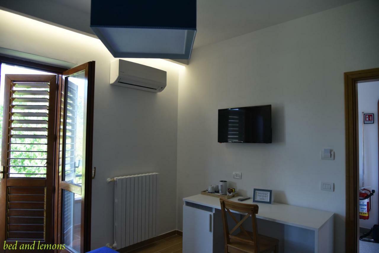 Bed and Breakfast Bed And Lemons Piano di Sorrento Exterior foto